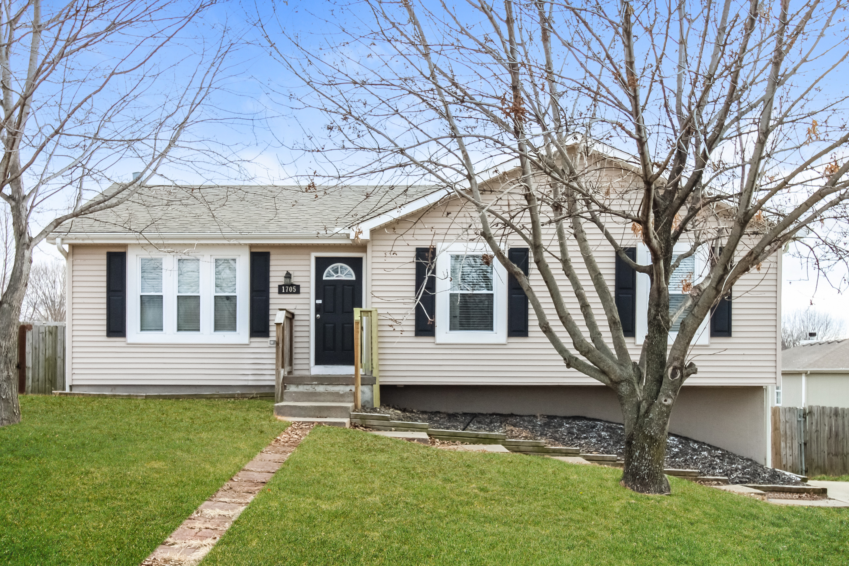 1705 N Blue Mills Rd Independence, MO 64056